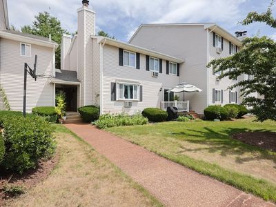 10 Erick Rd APT 4, Mansfield, MA, 02048