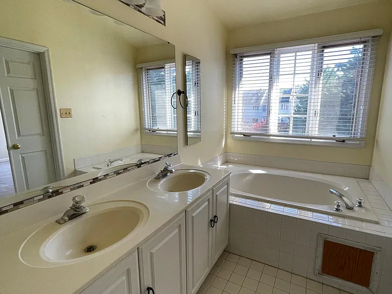 10136 Treble Ct — Photo 10