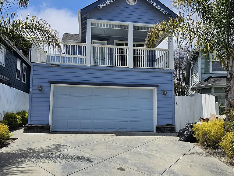 510 Hampton Pl — Photo 1