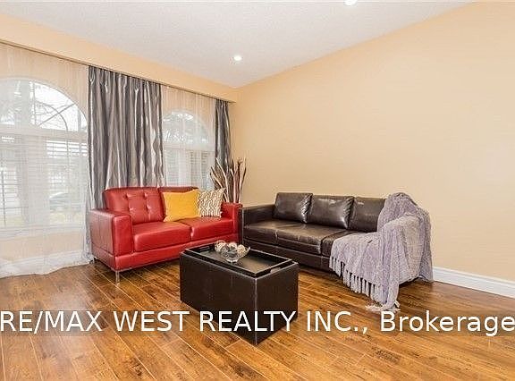 4th image of 82 Marchbank Cres