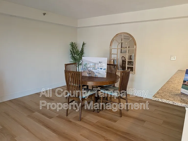 7430 Sunshine Skyway Ln S #201 — Photo 4