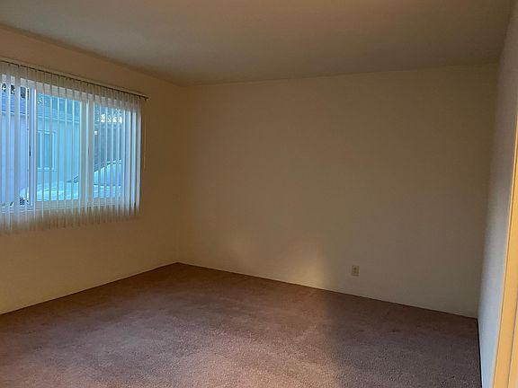 4th image of 798 Pinedale Ct