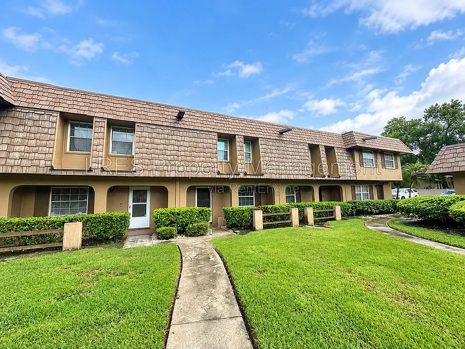 3104 Harrison Ave #11