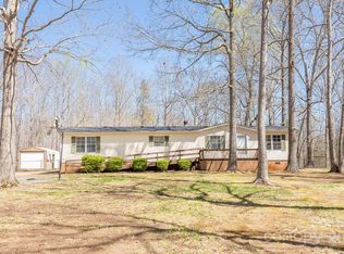 448 Walker Dr, Lincolnton, NC 28092