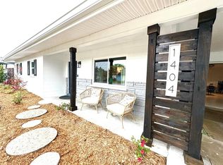 1404 65th St NW, Bradenton, FL 34209