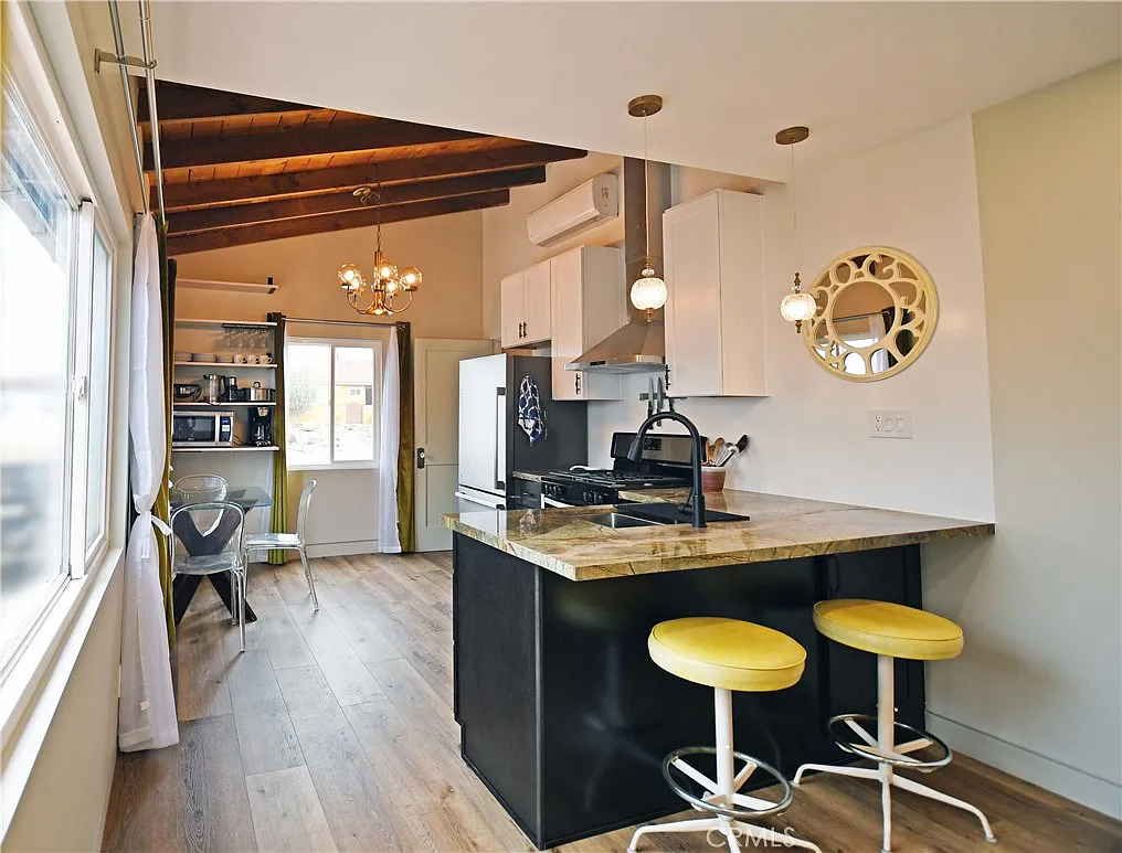 1 bed, 500 sqft, $2,900 — Photo 1