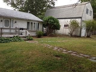 2nd image of 213 Shorewood Dr