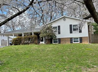 11324 Rambling Rd, Gaithersburg, MD 20879