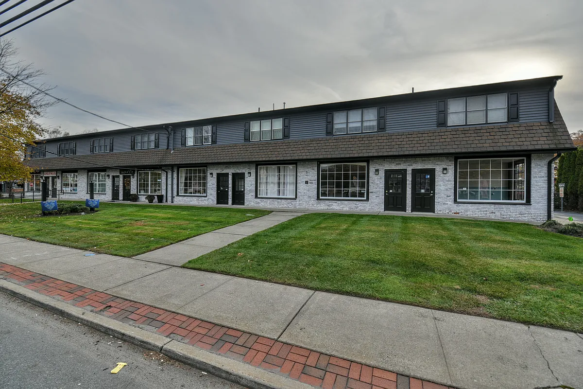 Building Photo - 53-67 Newark Pompton Tpke #63B