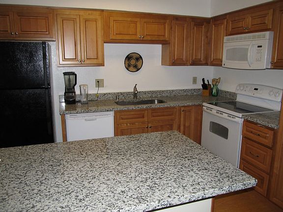 3rd image of 5516 Sean Cir APT 41