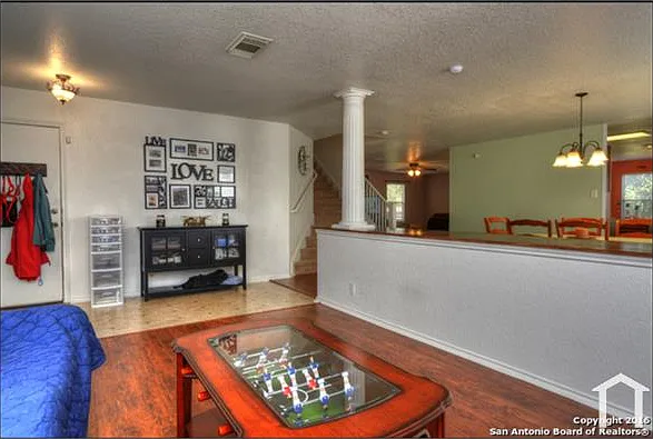 4 bed, 3288 sqft, $2,620 — Photo 3