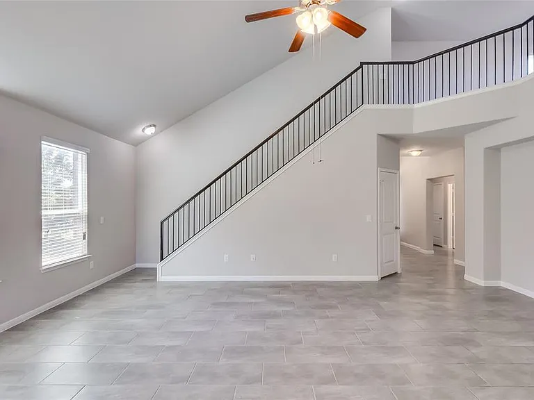 11608 Reading Ct — Photo 17