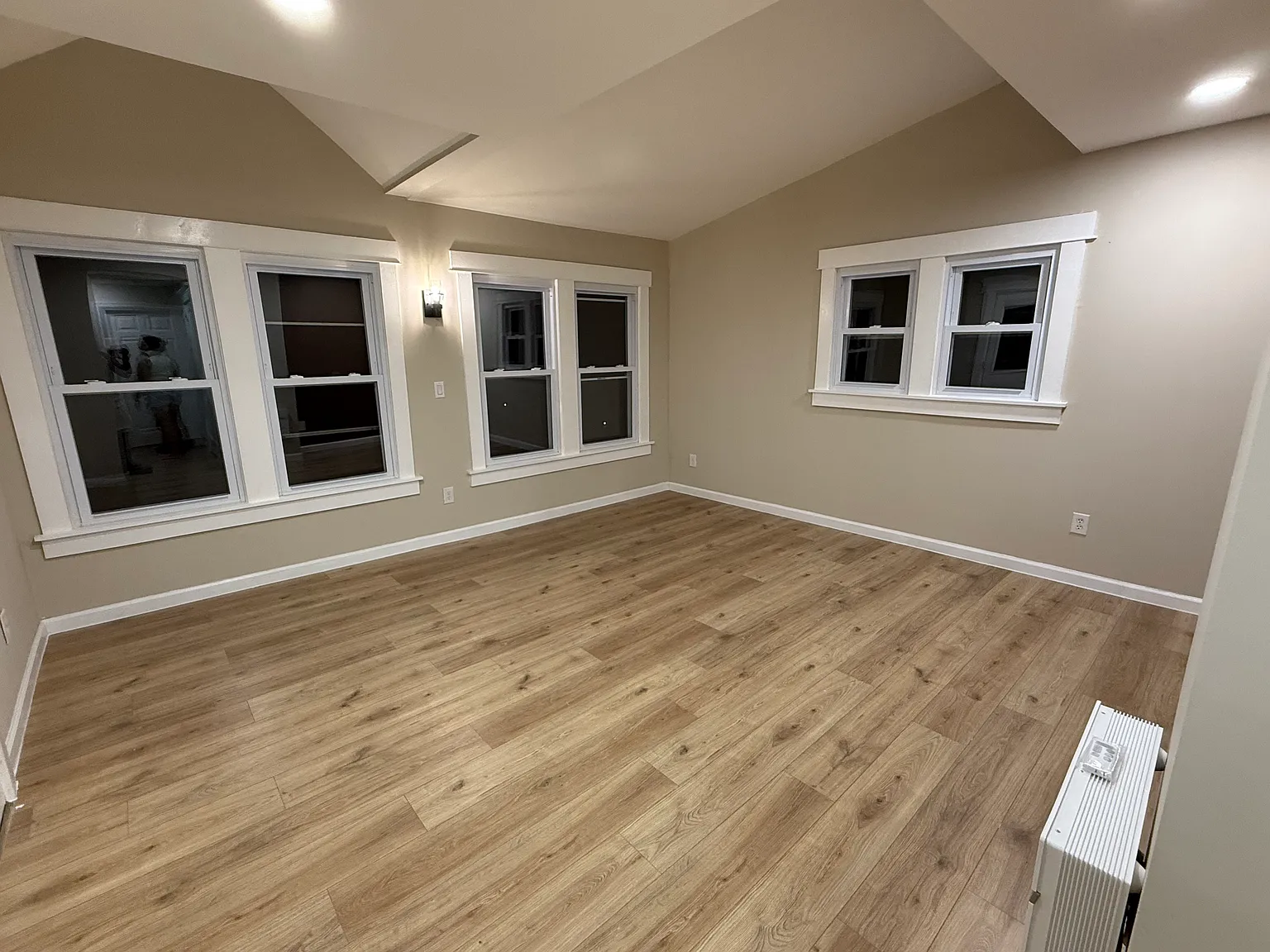2 bed, $2,800 — Photo 2