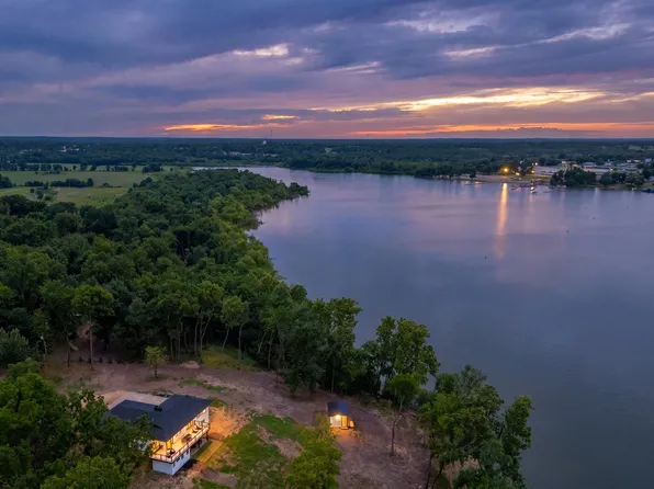 61401 E 280th Rd, Grove, OK 74344