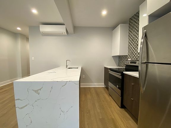 4th image of 583 W 215th St #3C