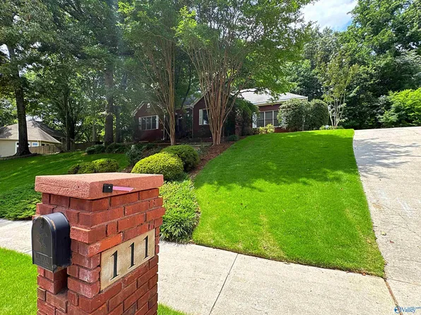 111 Glenmore Dr, Madison, AL 35757