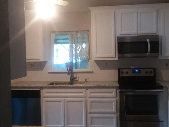 4th image of 1924 E Pine Lake Cir