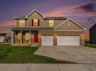 11211 Green Pl, Winfield, IN