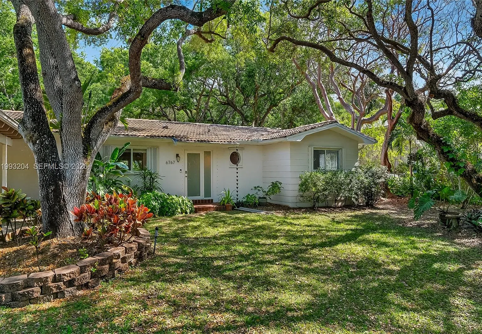 Cutler Estates .345 Ac — Photo 3