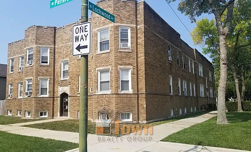 3642 N Lockwood Ave #2 Photo 1