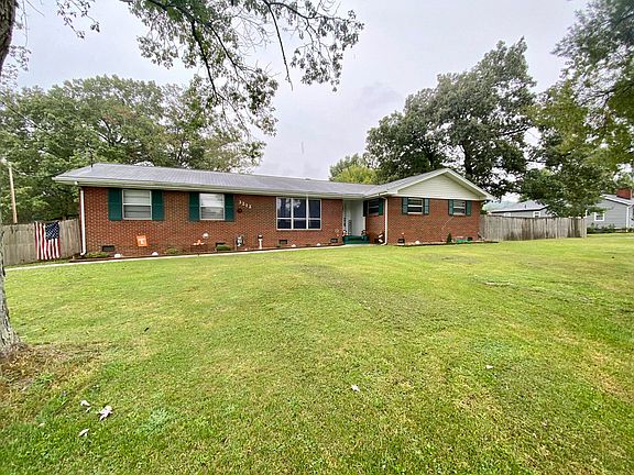 2nd image of 3212 Meadowrun Ln