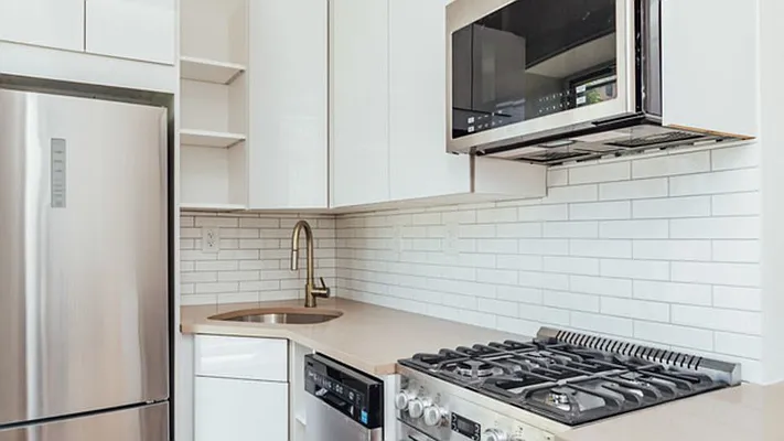 Rented by Nooklyn NYC LLC | media 19