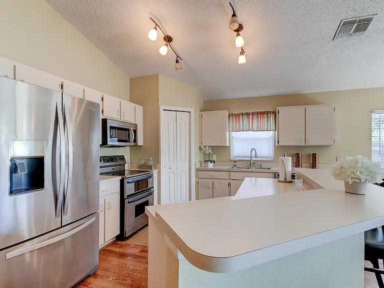8604 Fawn Creek Dr — Photo 10
