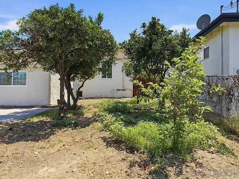 3942 Casita Way — Photo 31
