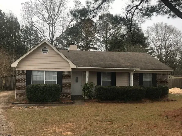 835 Royal Woods Dr E, Mobile, AL 36608