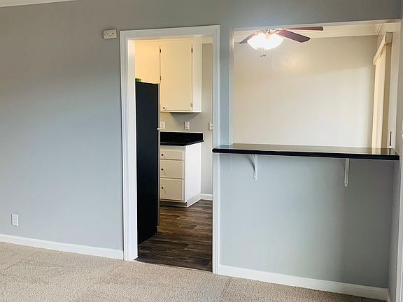 4th image of 520 E Bellevue Ave