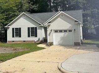 3529 Singleleaf Ln, Raleigh, NC 27616