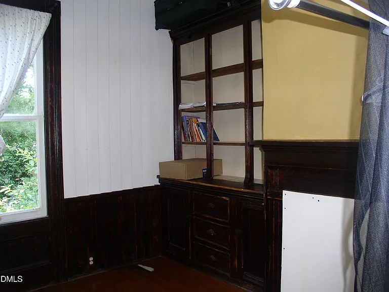 332 Rowland St — Photo 11