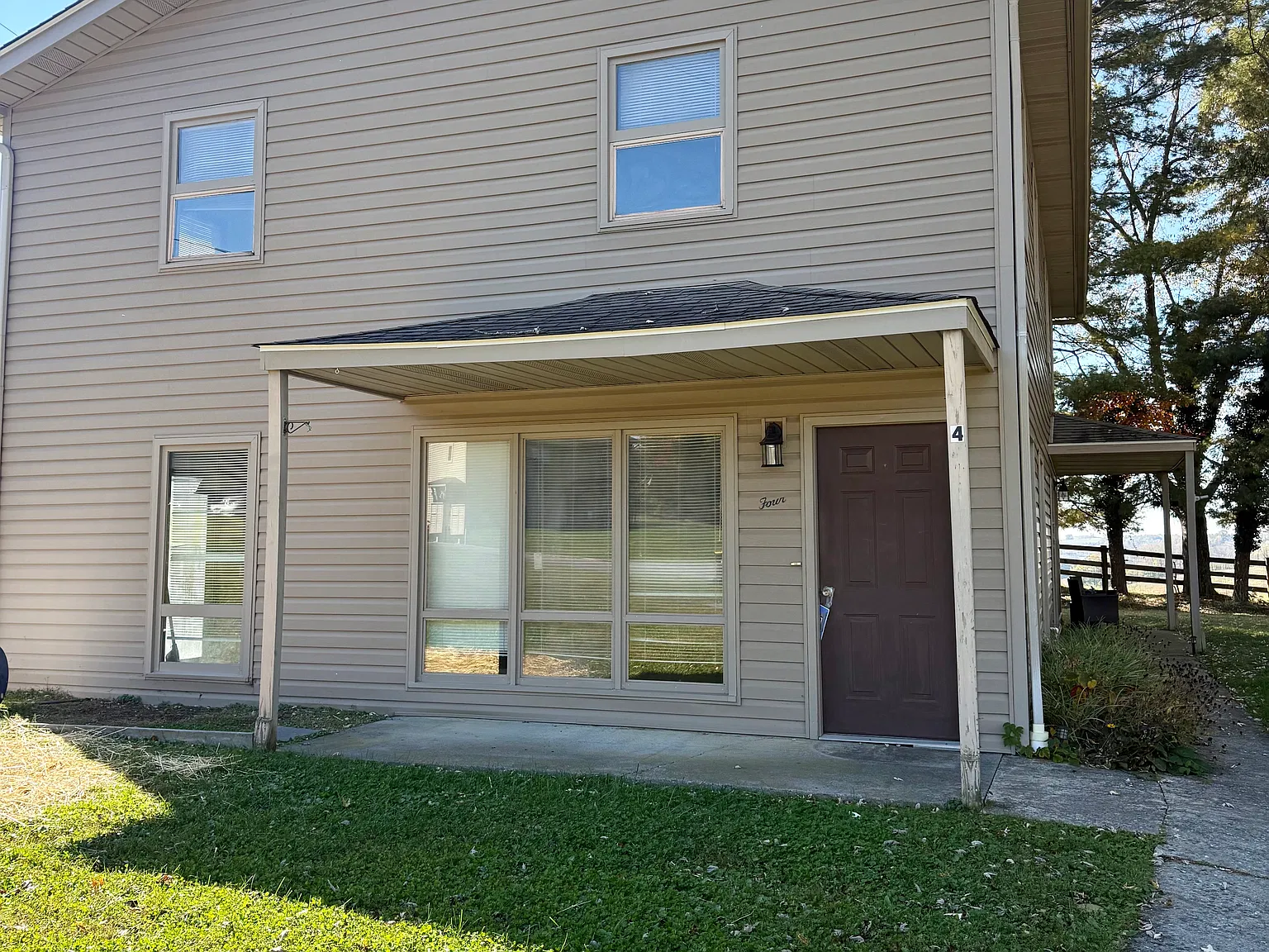 2 bed, 1.5 bath, $1,100 — Photo 1