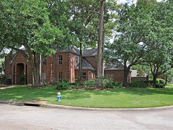 2nd image of 11822 Pebbleton Dr
