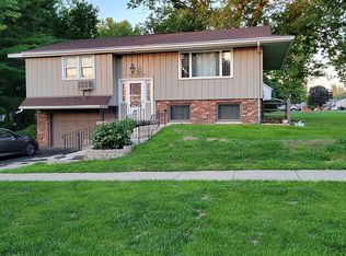 302 N Davenport St, Metamora, IL 61548