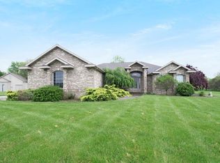24664 Copper Ridge Dr, Goshen, IN 46526