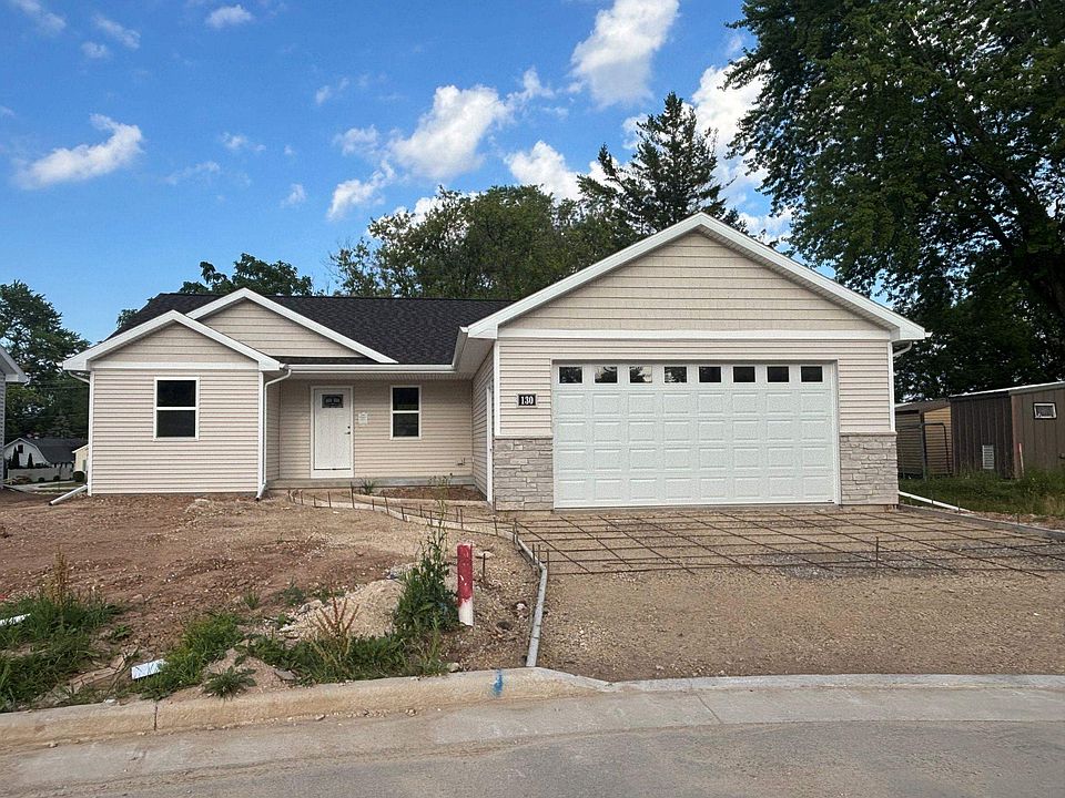 1st image of 130 Fairview Ln