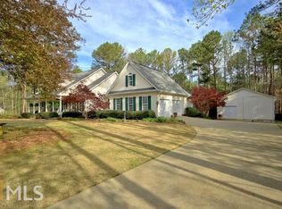 145 Longwood Ln, Newnan, GA