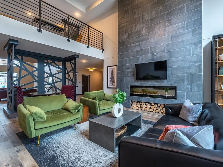 Northlake Lofts — Photo 5