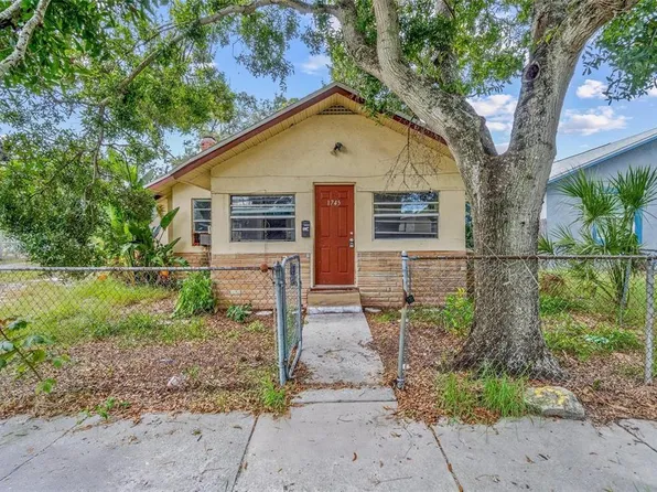 1745 44th St S, Saint Petersburg, FL 33711