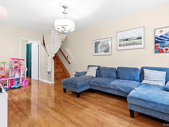 2nd image of 48 Crescent Street