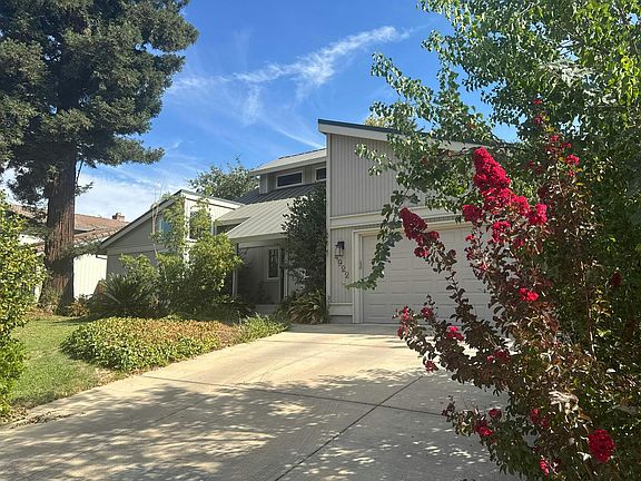 2nd image of 4922 Rimwood Dr