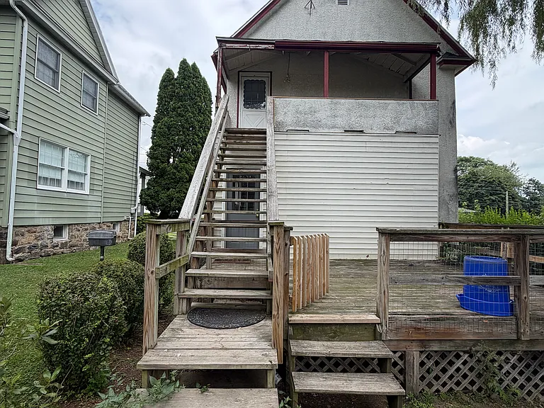 1413 Bulwer St #2 — Photo 13