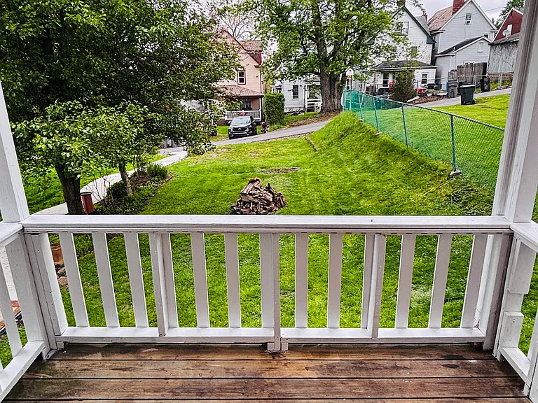 547 Parker St — Photo 14