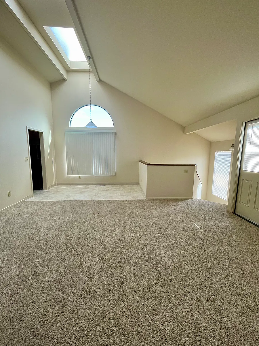 Building Photo - 3082 McGlenn Dr #1