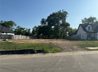 10233 Creekside Ln, Waco, TX 76712