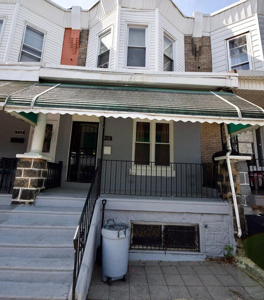 3 bed, 1.0 bath, 1050 sqft, $1,500 — Photo 1