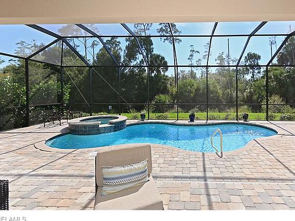 3rd image of 10384 Yorkstone Dr