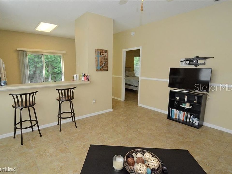 Great Rm to Master Bedr