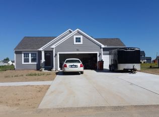 12077 Russell Rdg, Cedar Springs, MI 49319